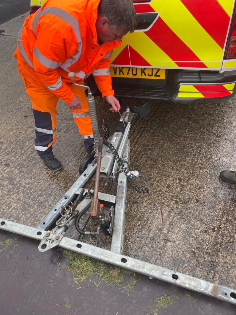 Carrying out vehicle safety check before towing