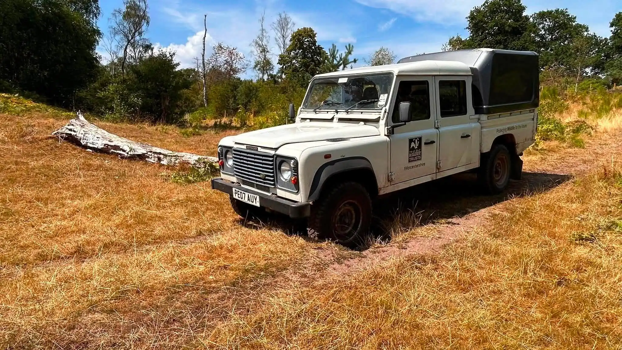 Worcestershire Wildlife Trust Land Rover Defender training