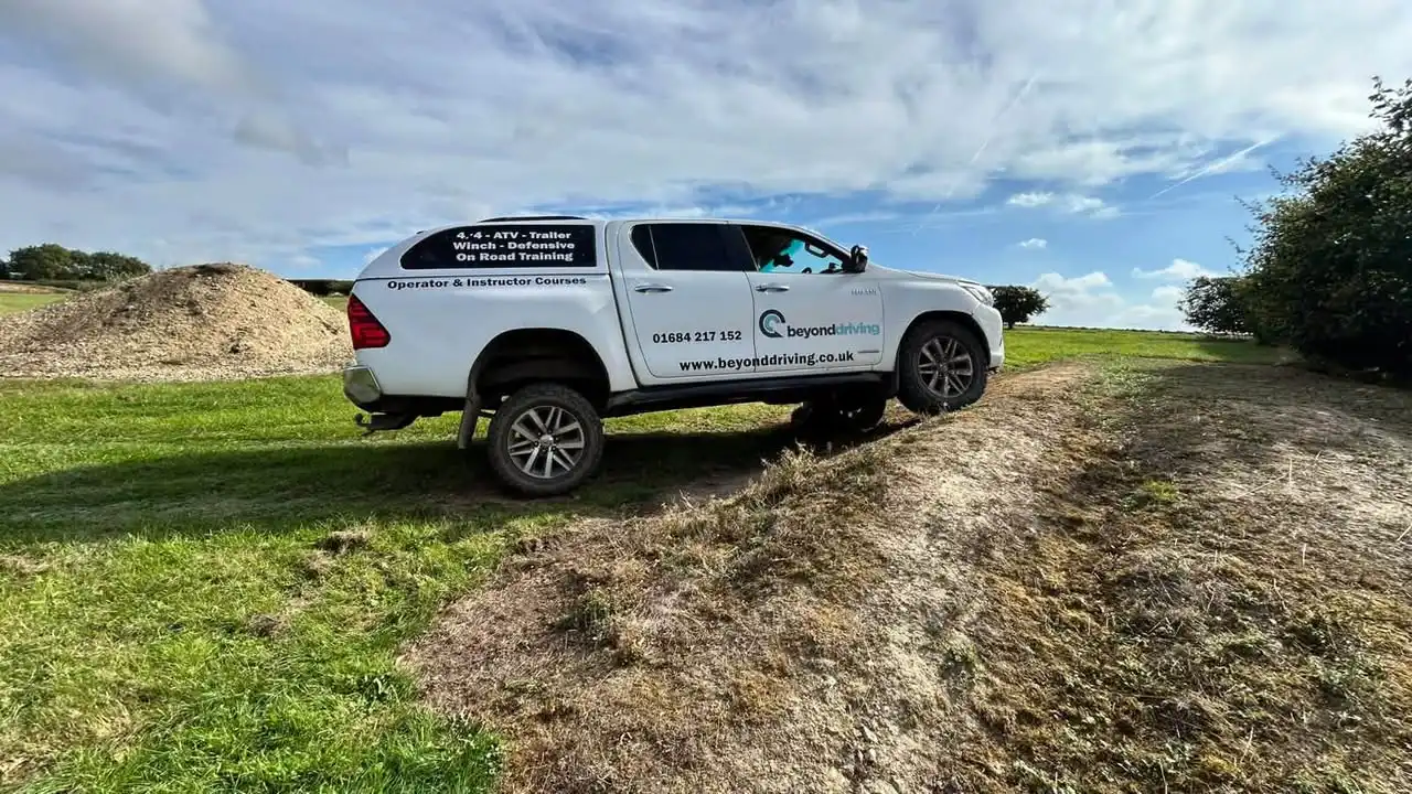 Beyond Driving 4x4 vehicle tackling uneven terrain during Lantra operator training for Laing O’Rourke